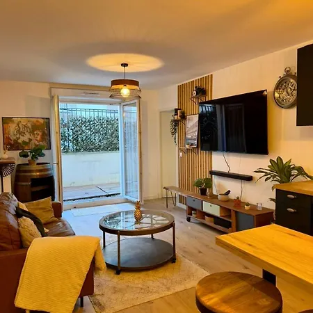 Fresh Near Orly & Free Parking Athis-Mons