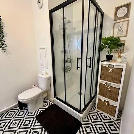 Fresh Near Orly & Free Parking 아파트